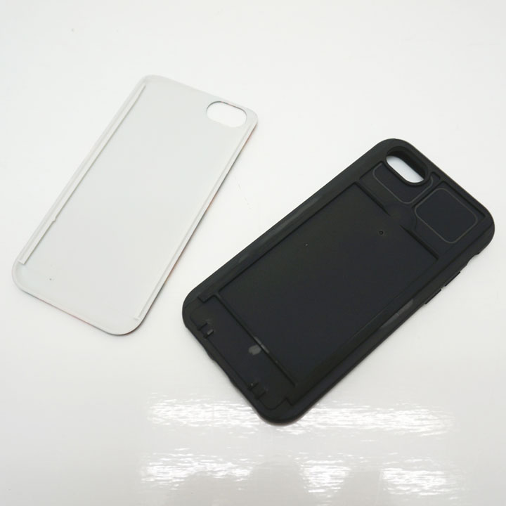 新鋭ブランドLONELY論理のiphoneケース