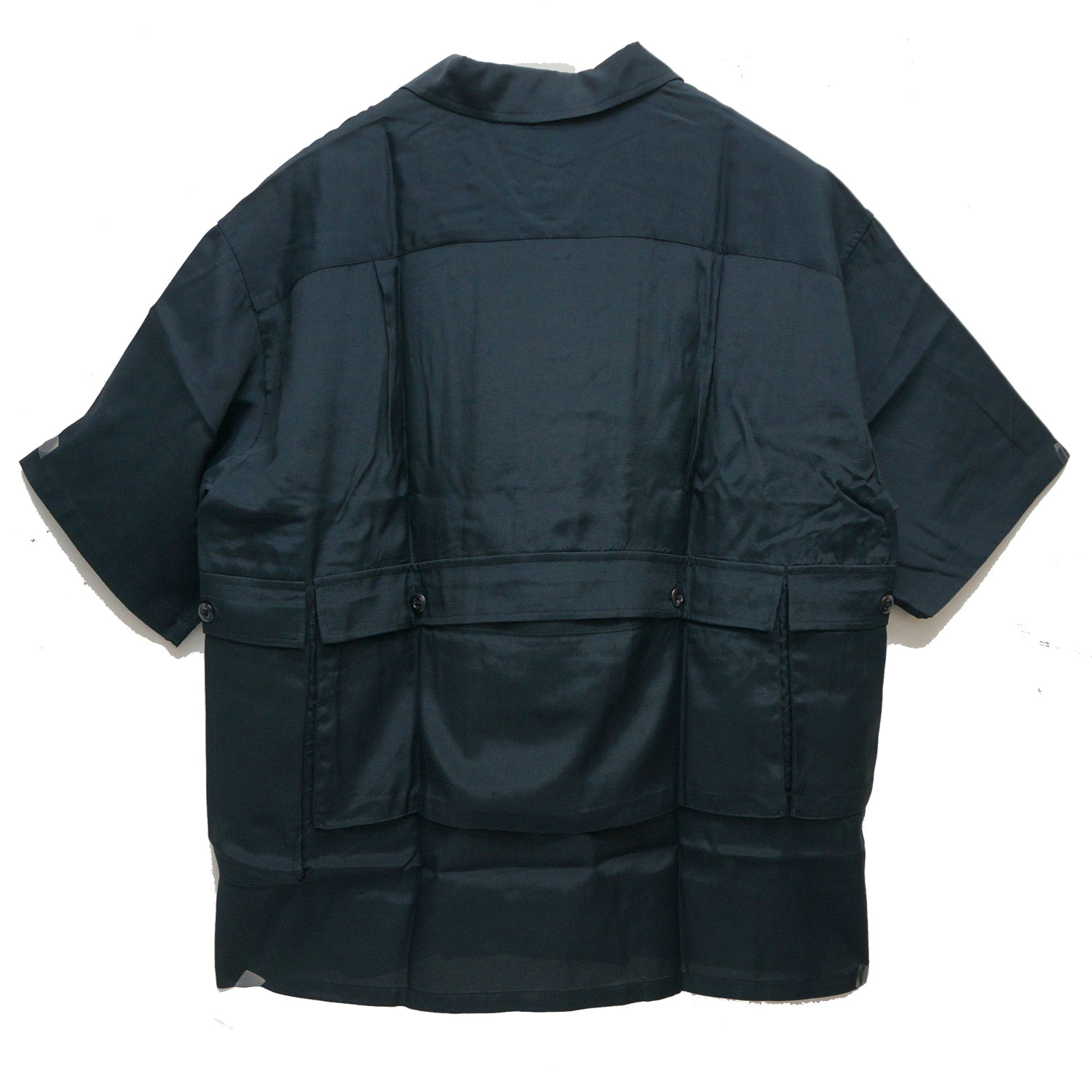 TENBOXのシャツ